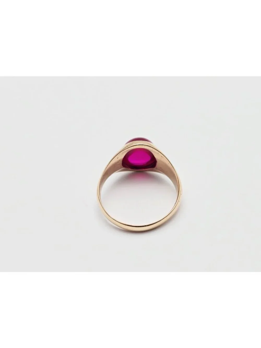 12K Karat Solid Yellow Gold Designer Oval Cabochon Lab Grown Ruby Ring - Size 10